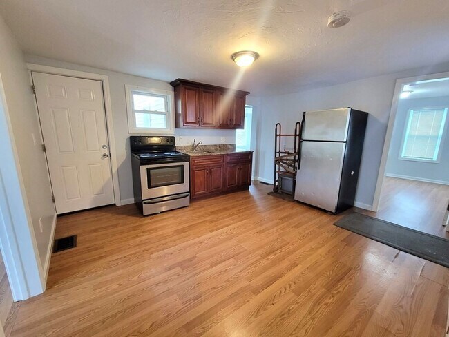 Foto del edificio - 273 School St