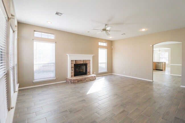 Foto del edificio - 3 Bed | 2 Bath  | Tulsa