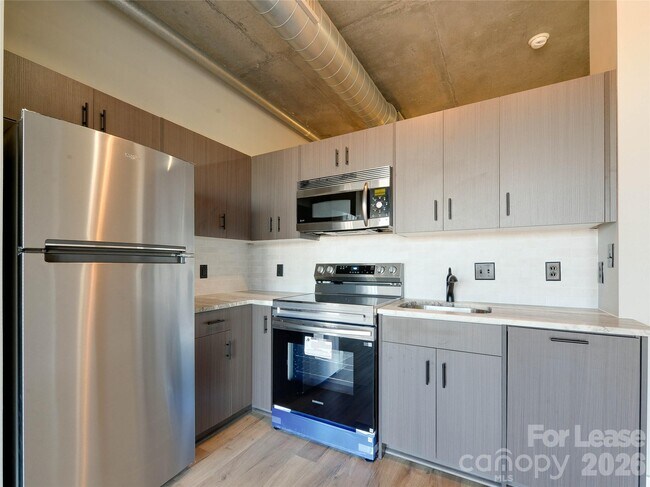 Foto del edificio - 505 E 6th St