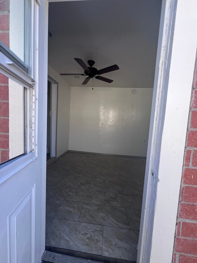 Foto del edificio - 814 W 147th St