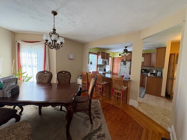 Foto del edificio - 7 Englewood Ave