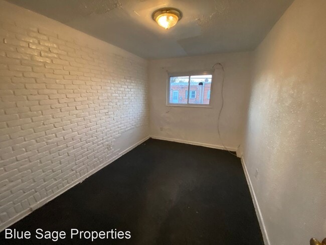 Building Photo - 2 br, 1 bath House - 1037 Laurel Rd