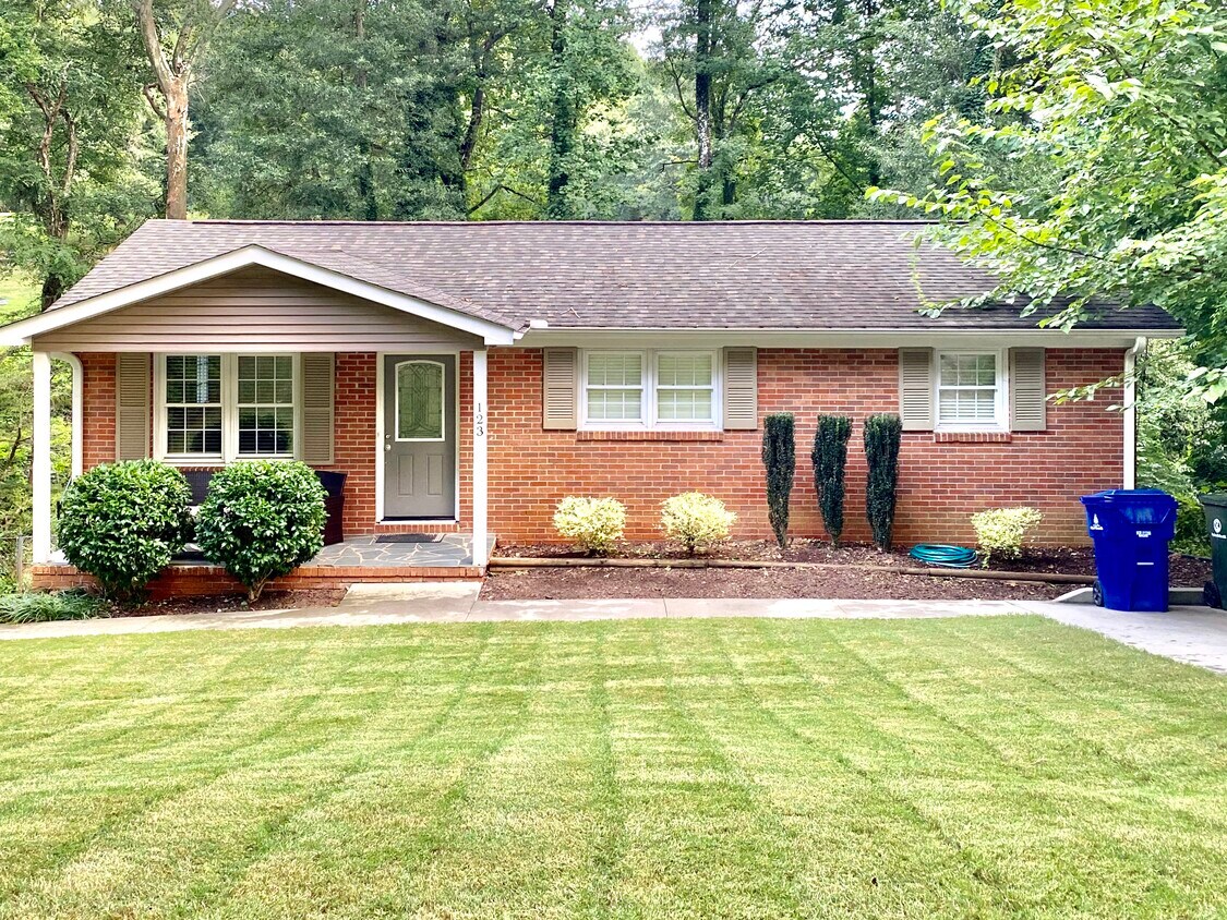 123 Catlin Cir, Greenville, SC 29607 House Rental in Greenville, SC