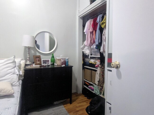 Building Photo - 217 S 3rd St