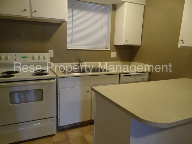 Foto del edificio - 2736 S Adams St