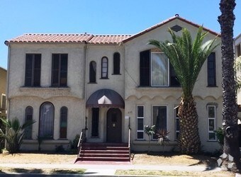 Primary Photo - 230 E 12th St