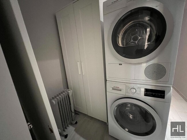 Building Photo - E 75TH ST.