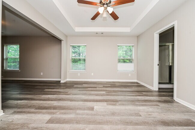 Building Photo - 4325 Comfort Trail