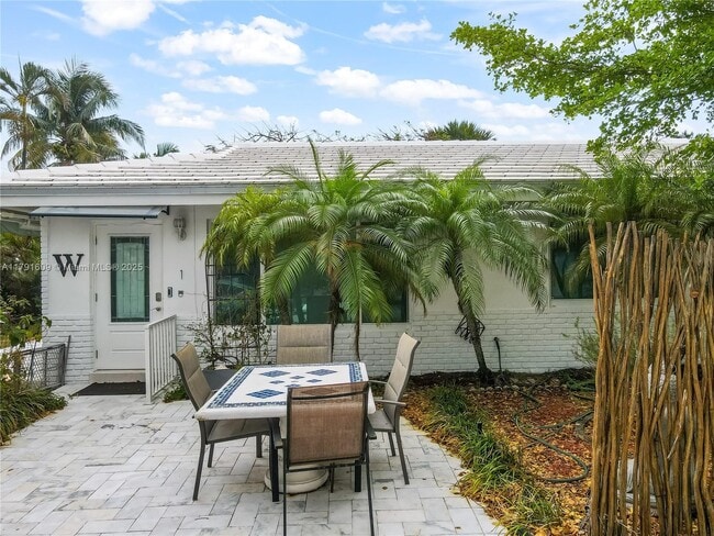 Building Photo - 4512 Sea Grape Dr