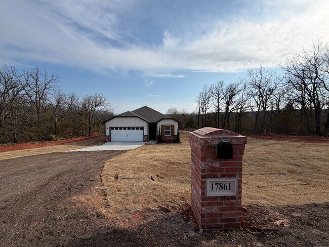 Foto del edificio - New Construction 3 Bedroom, 2 Bathroom on a 1.55 Wooded Acre Lot!