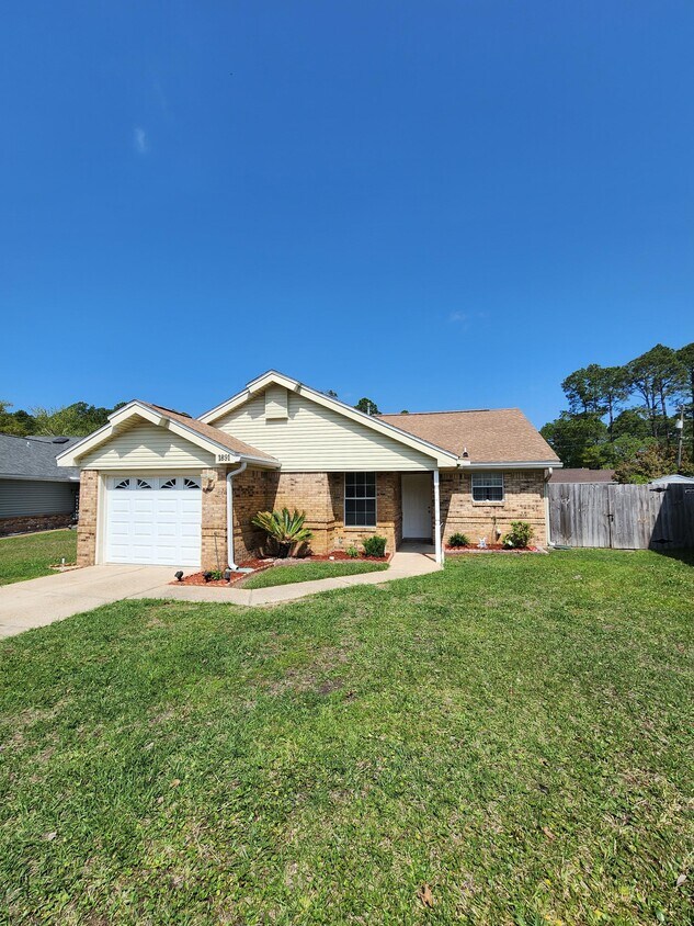 Foto principal - 1891 Heartland Dr