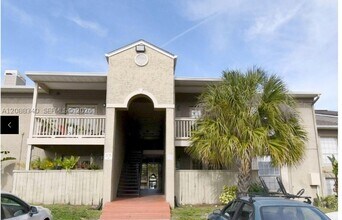 Building Photo - 305 Wymore Rd