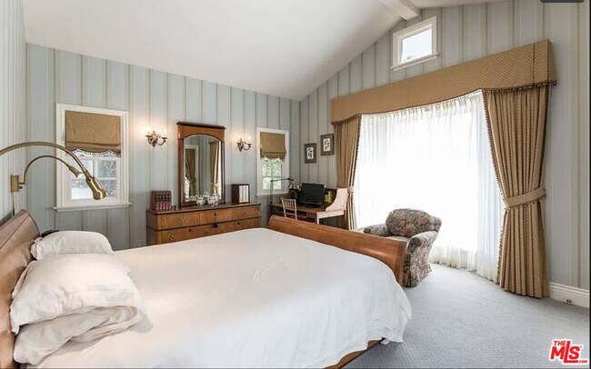 Foto del edificio - 10357 Bannockburn Dr