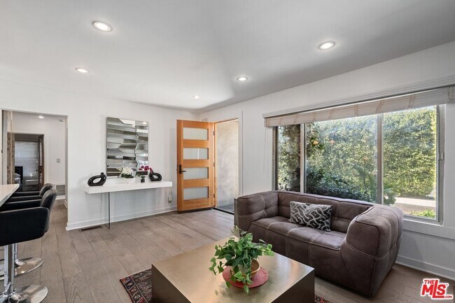Foto del edificio - 6440 W 87th Pl