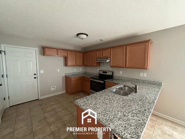 Foto del edificio - 1144 Blake Rd