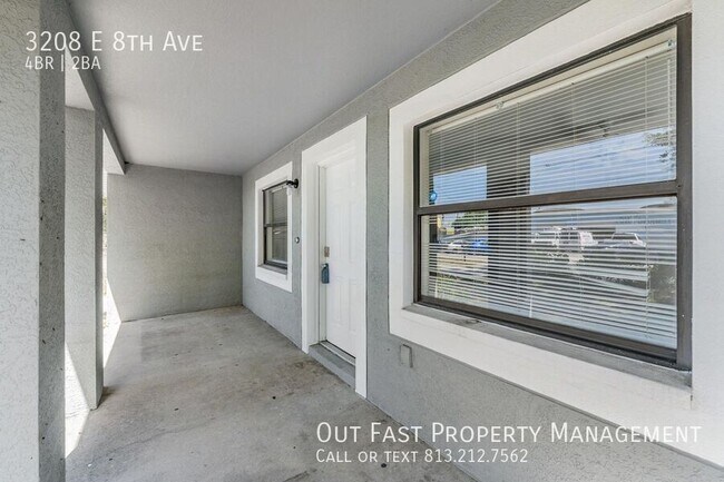 Foto del edificio - 3208 E 8th Ave