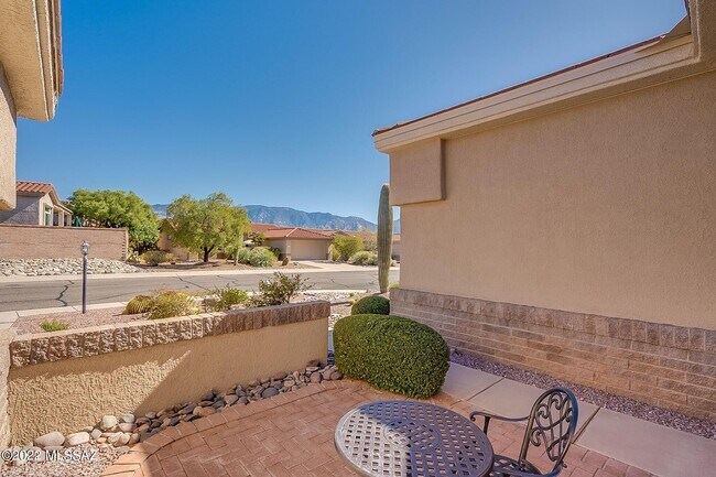 Foto del edificio - 14151 N Buckingham Dr