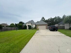 Building Photo - 2678 Bluff Ct