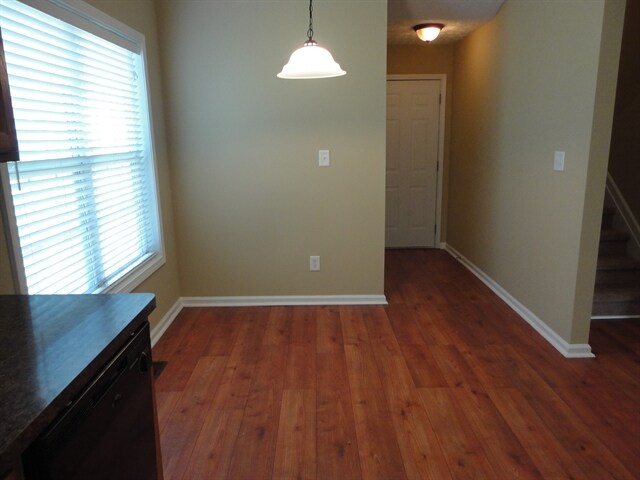 Foto del edificio - 3257 Tuggle Ives Dr