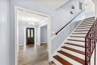 Building Photo - 1103 Manatee Ln