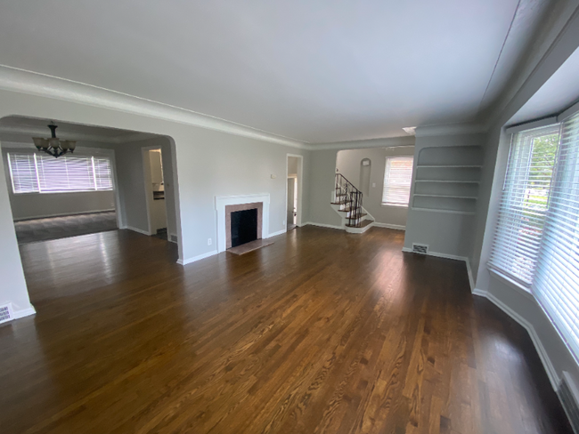 Building Photo - 4462 Silsby Rd