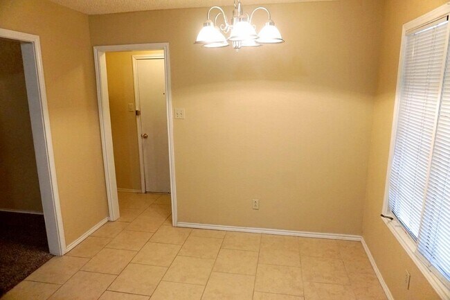 Foto del edificio - 6724 4th St