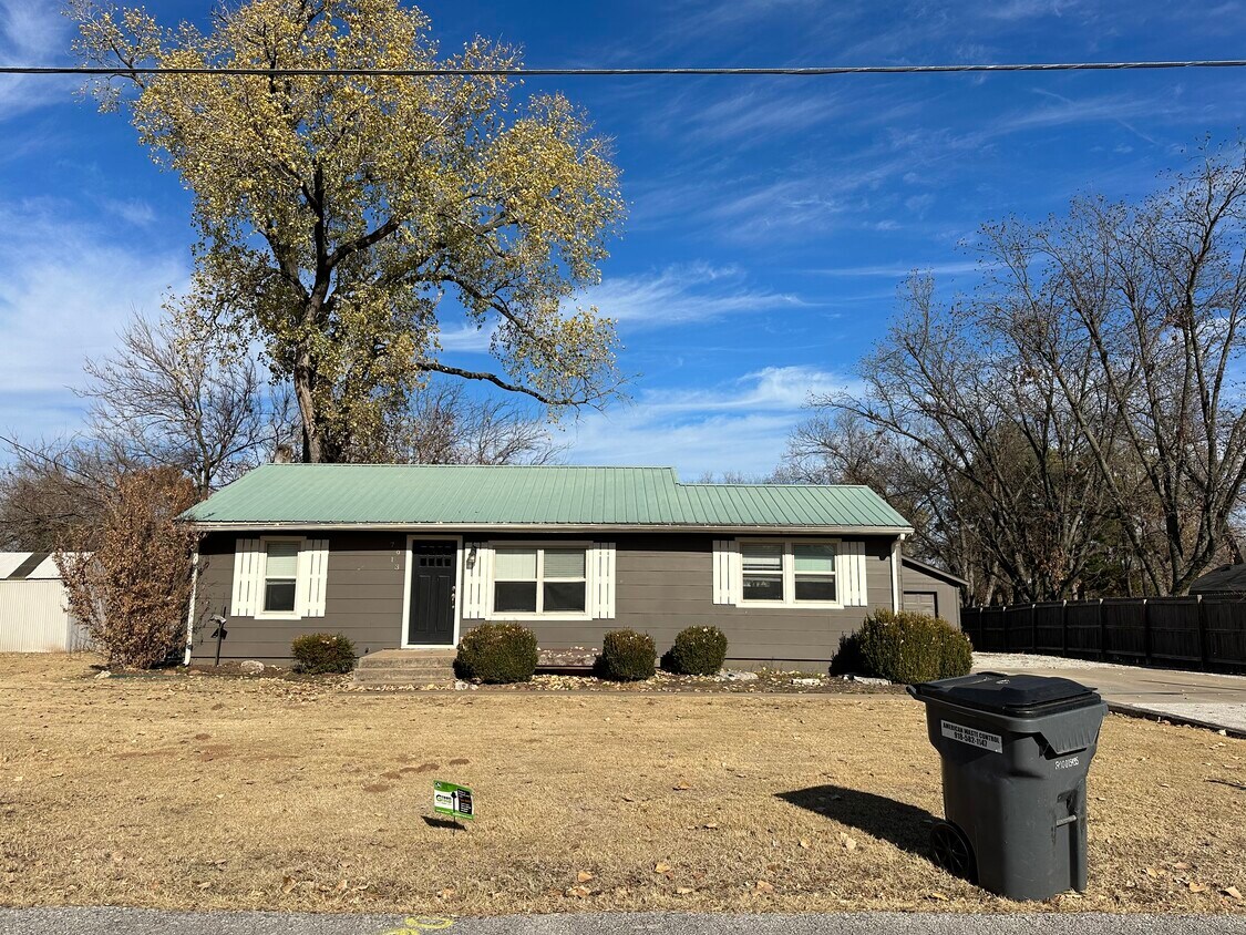 Foto principal - 7913 E 129th St