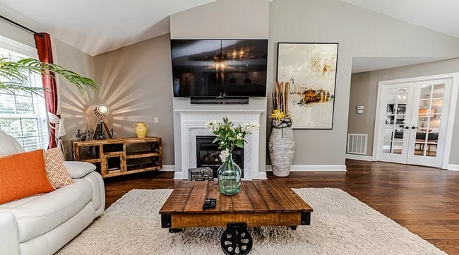 Building Photo - NEW LISTING!!!! Dont Miss Out