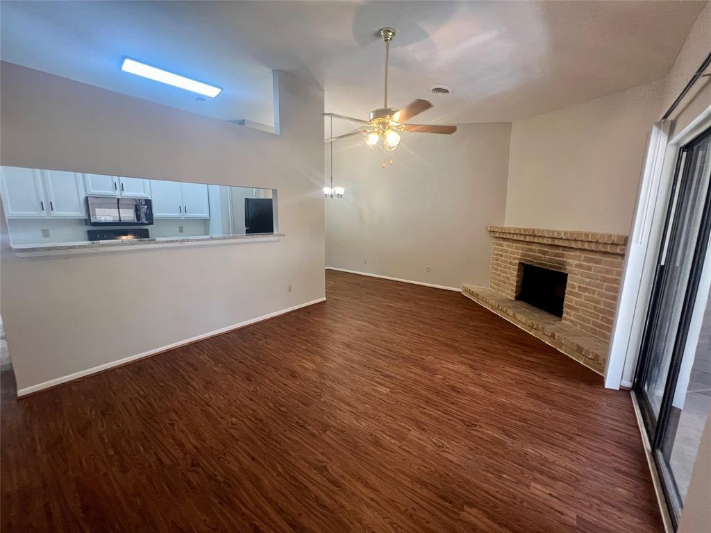 Primary Photo - 923 Carrell St