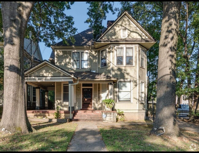 Building Photo - 23 N Belvedere Blvd