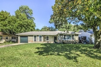 Building Photo - 9614 Panola Way