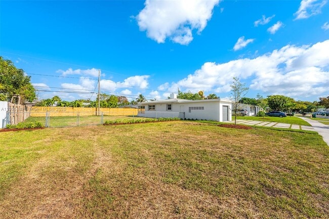 Photo - 9411 Jamaica Dr House