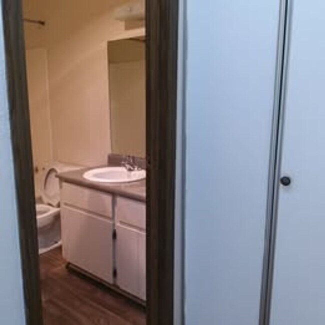 Interior Photo - Canyon Ranch Apartments