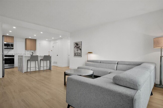 Foto del edificio - 3505 S Ocean Dr