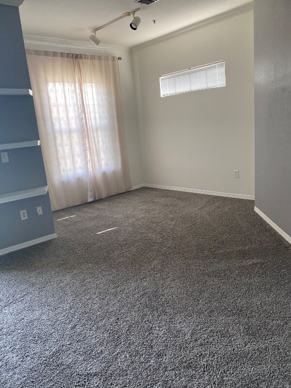 Foto del edificio - 8397-8338 38th St Cir E