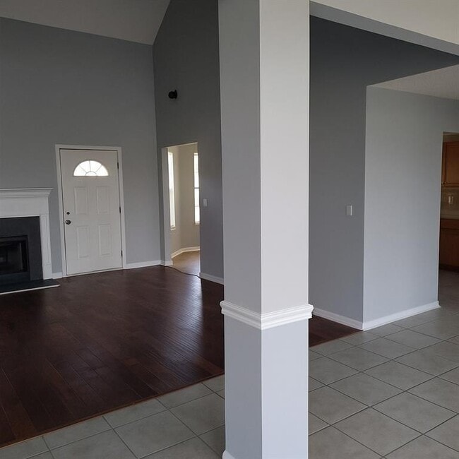 Building Photo - 1379 Persimmon Ct