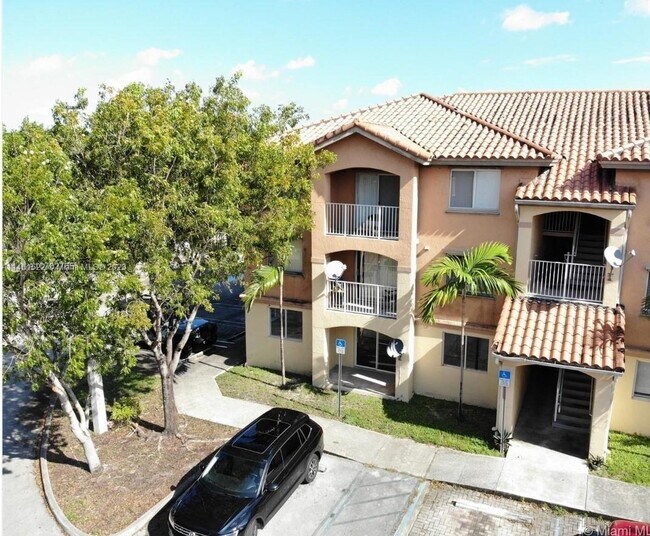Foto del edificio - 17622 NW 25th Ave