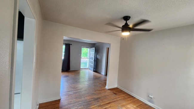 Foto del edificio - 2421 13th Ave