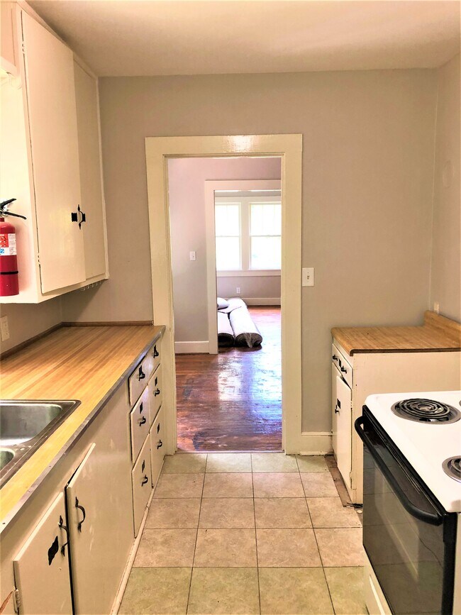 Foto del edificio - 503 Tyler St