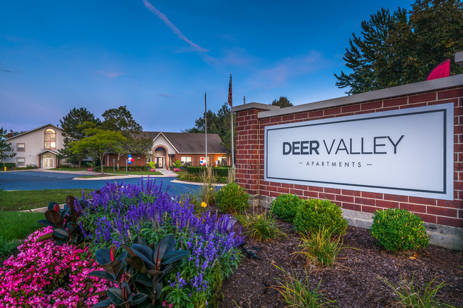 Building Photo - Deer Valley Apartments