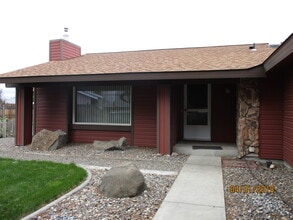 Building Photo - 2539 S Underwood St