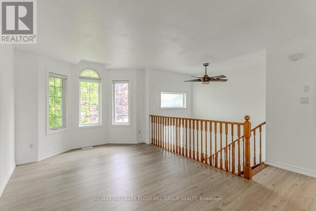 Building Photo - 32 54th St S
