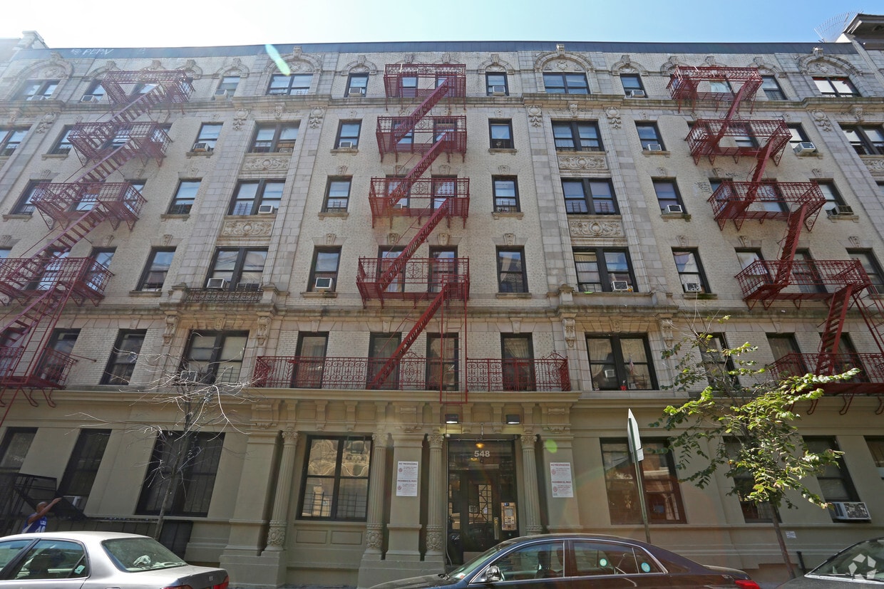 Building Photo - 548 W 164th St