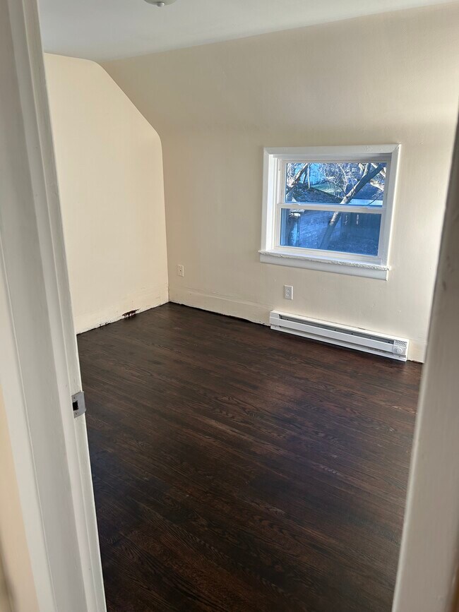 381 Liberty St Unit 101, Sharon, PA 16146 Apartments in Sharon, PA