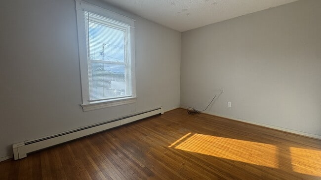 Building Photo - 2908 Memorial Ave