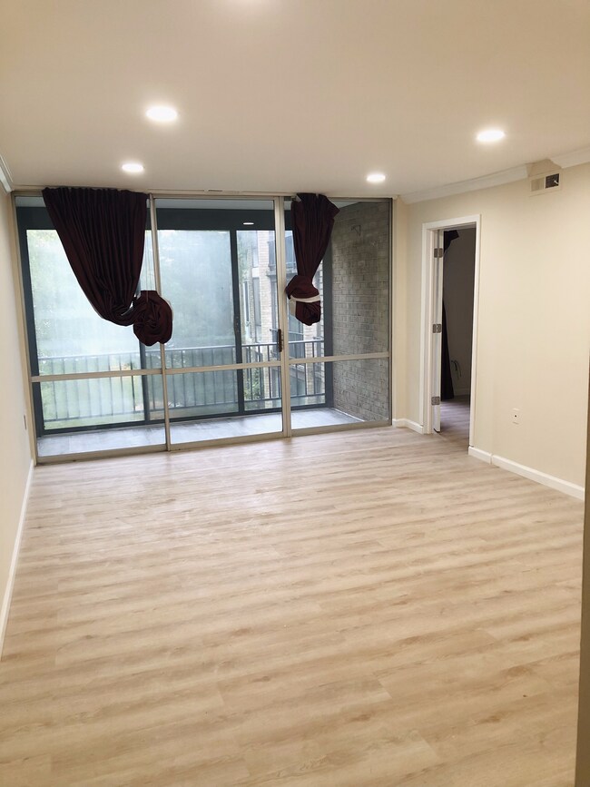 8649 Greenbelt Rd Unit 102, Greenbelt, MD 20770 Condo for Rent in Greenbelt, MD