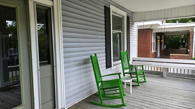 Building Photo - 419 Highland Ave SW