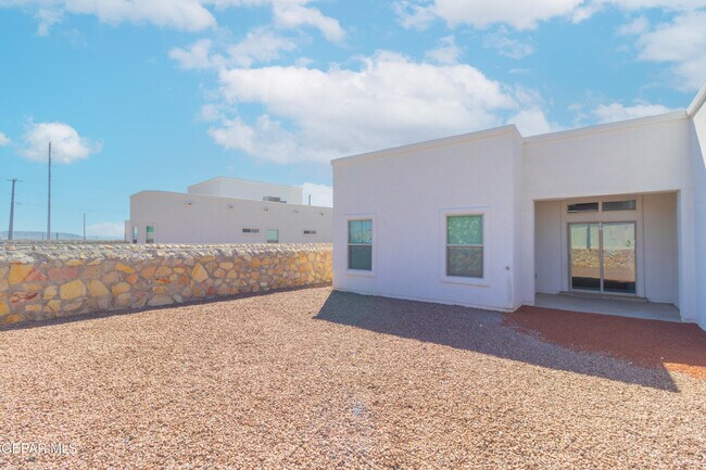 Foto del edificio - 14993 Eddie Mullens Ct