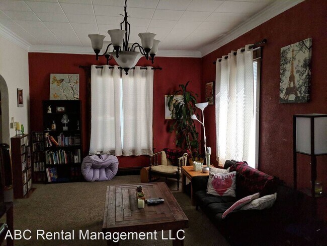 Foto del edificio - 4 br, 2 bath House - 524 Hudson Street