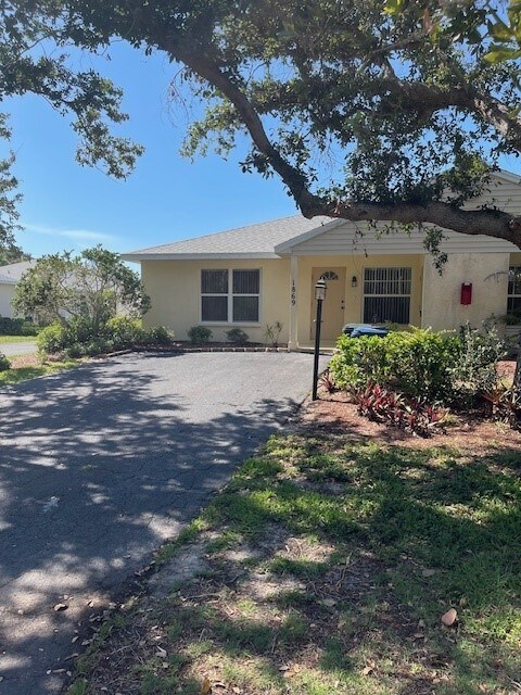 Foto principal - 1847 Highland Rd